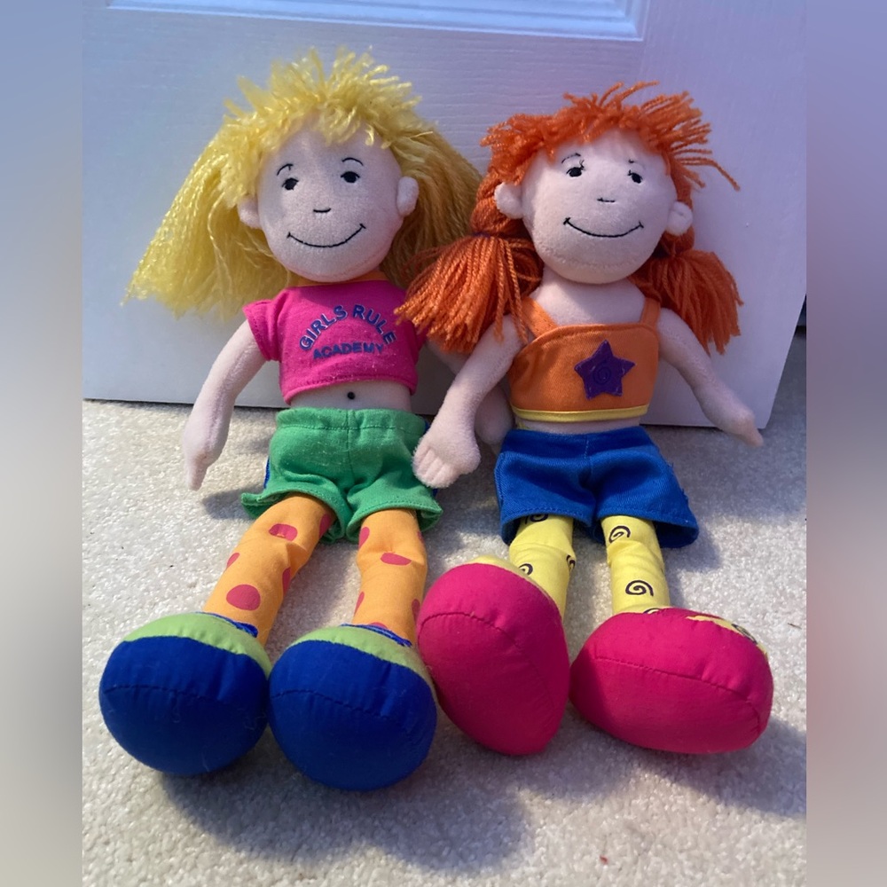 Groovy Girls Vintage 2000s Plush Dolls, Jayna & Jordan, Plus Bonus Outfit